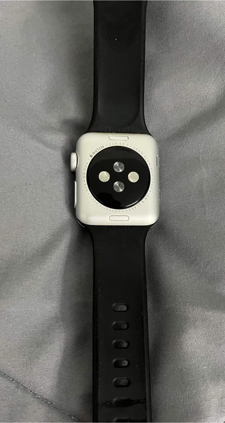 Apple Watch Series 3 - Silver border - photo 3