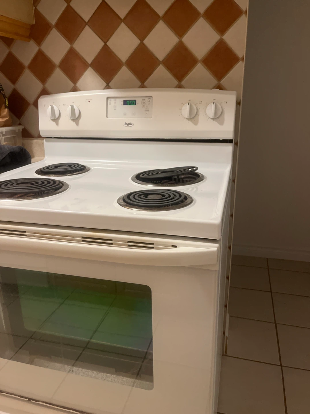 Inglis White Electric Stove - photo 3