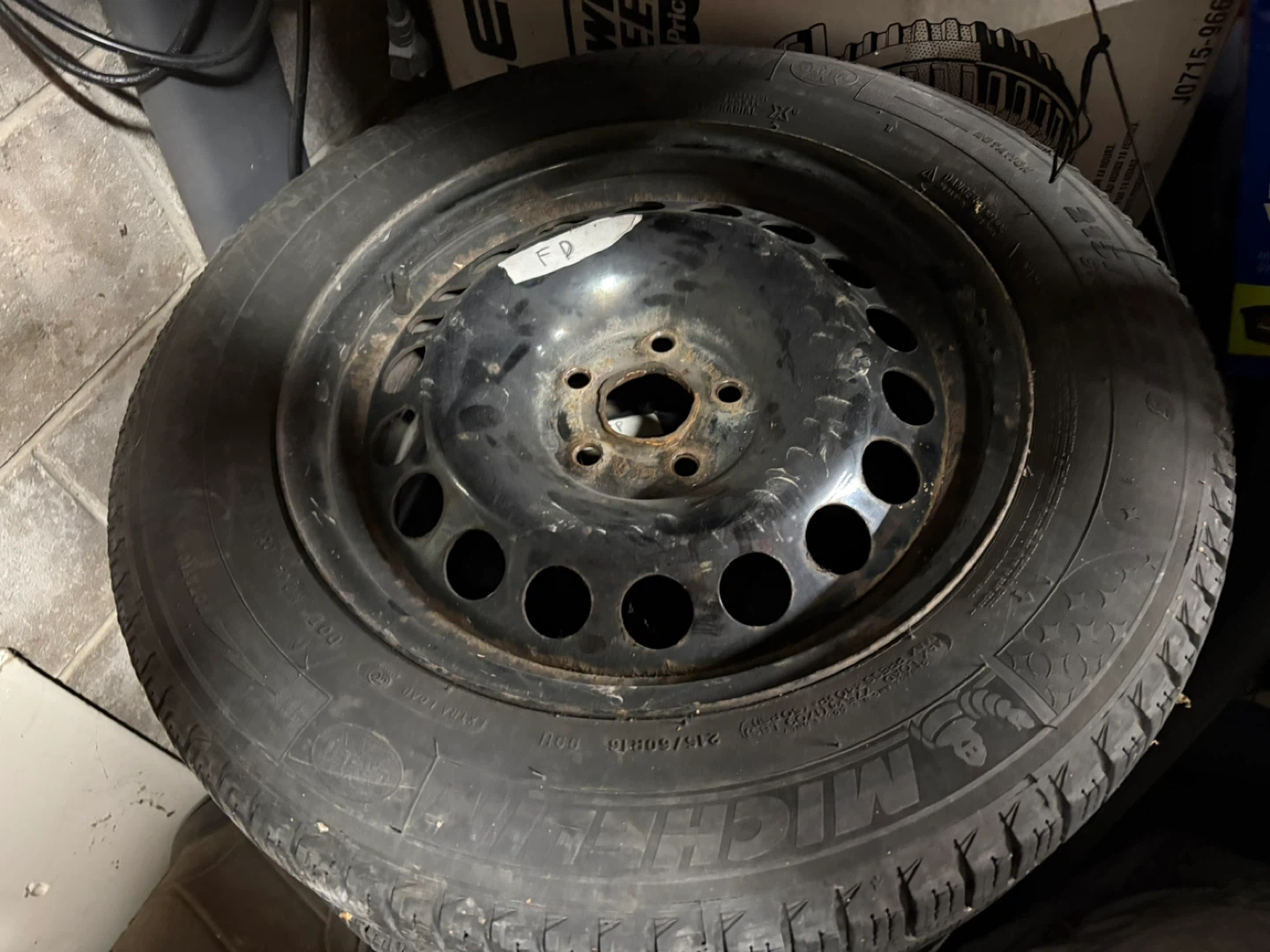 Michelin 215/60R16 Winter Tires on rims - photo 3