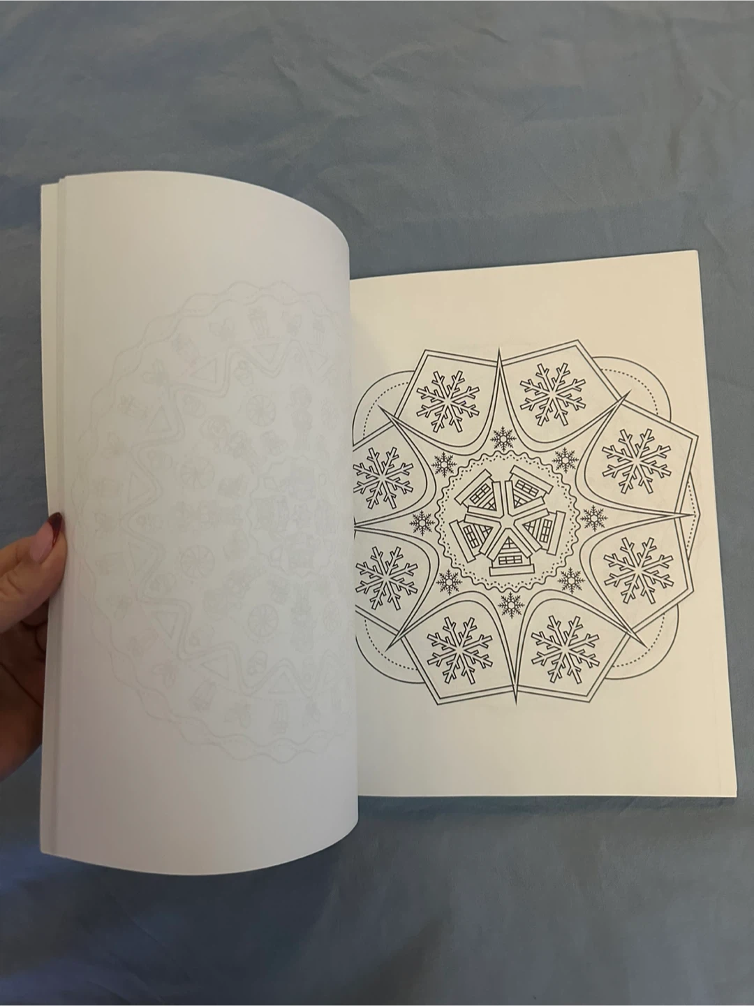 Christmas Mandalas Coloring Book for Adults - photo 2