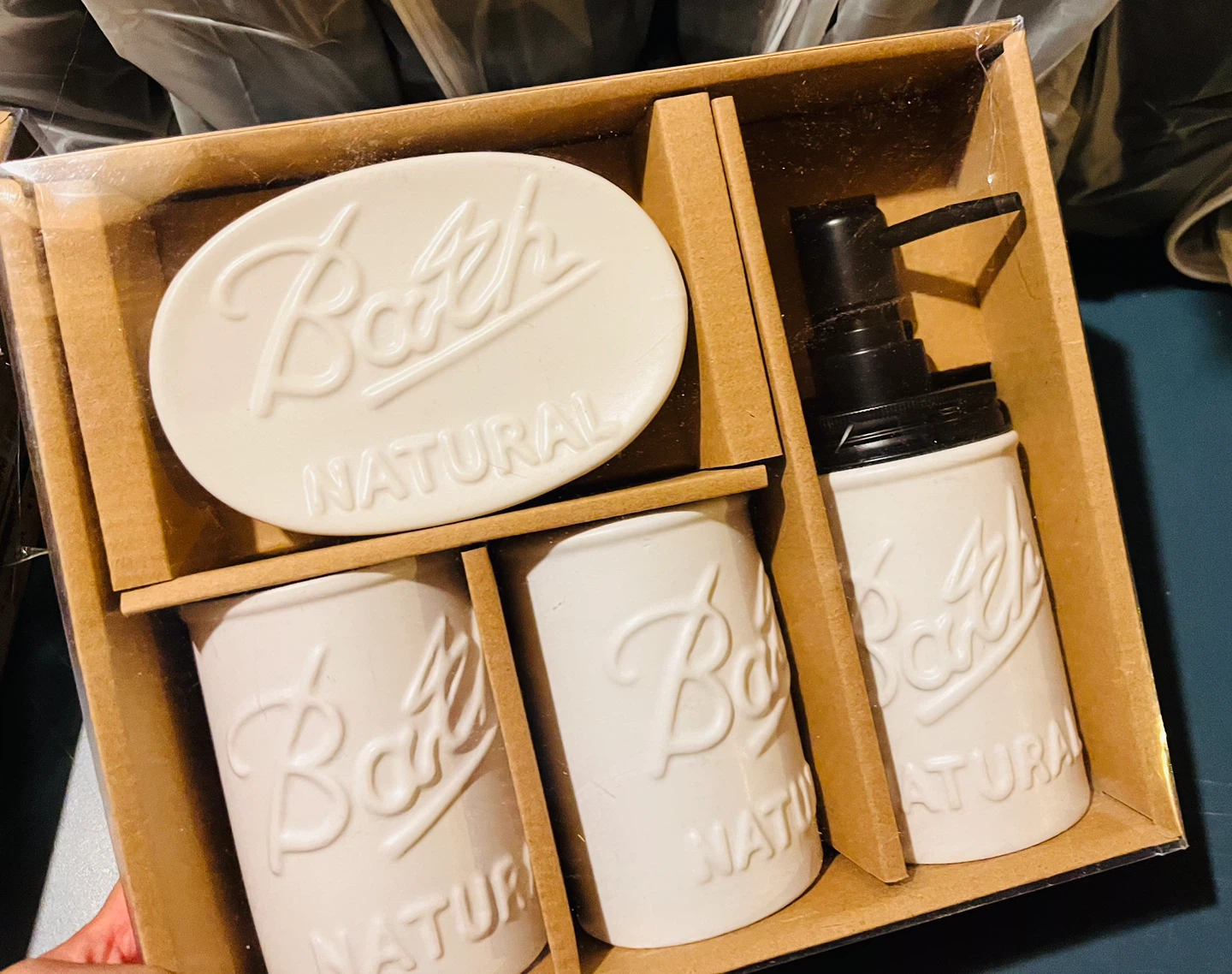 4pc bath ware set new