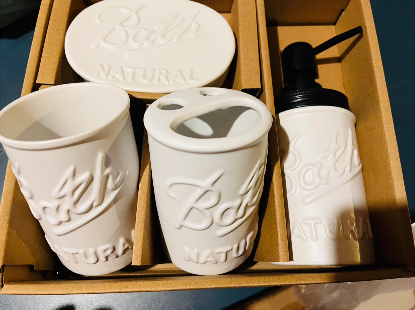 4pc bath ware set new - photo 3