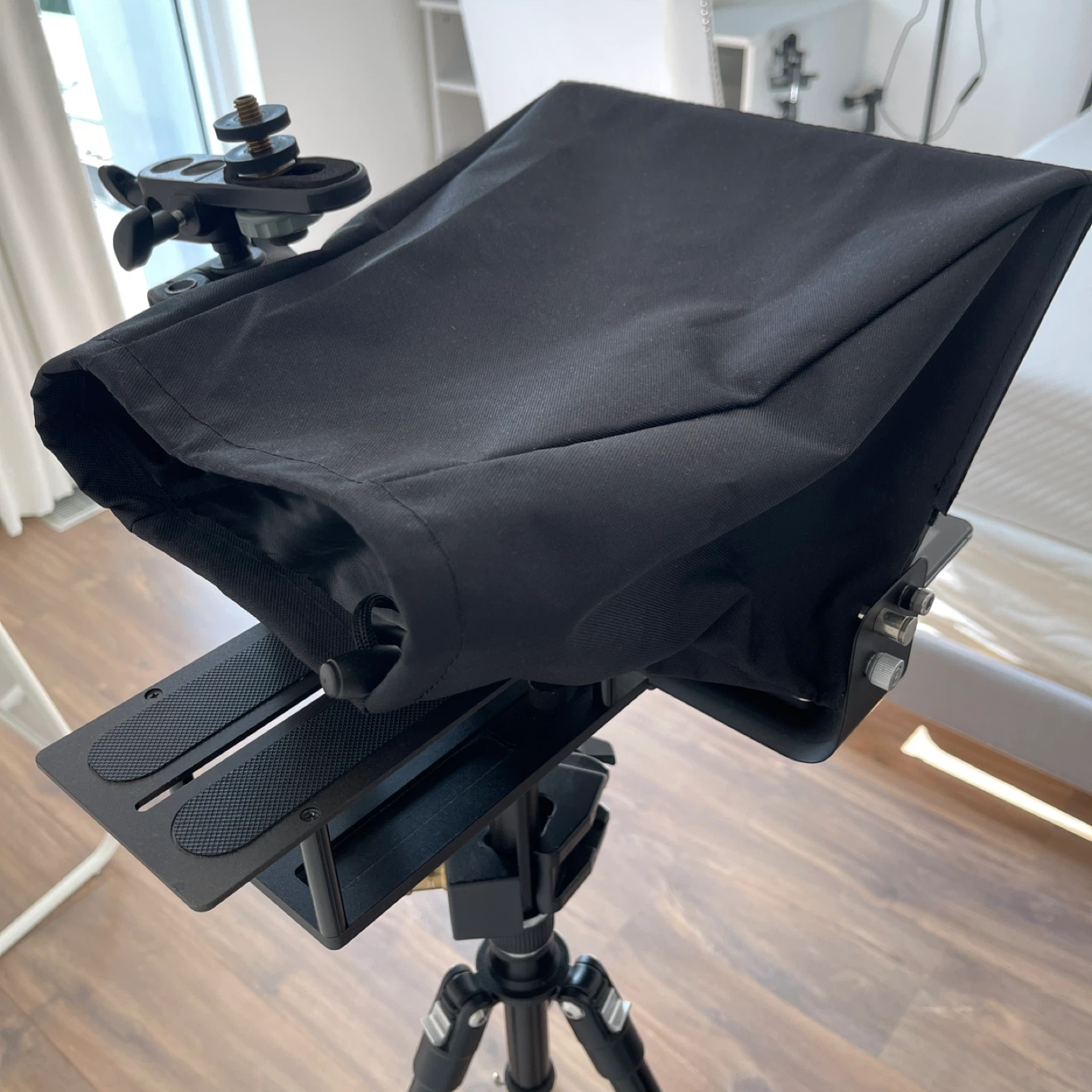 Glide Gear teleprompter (comes with tablet and tripod) - photo 4