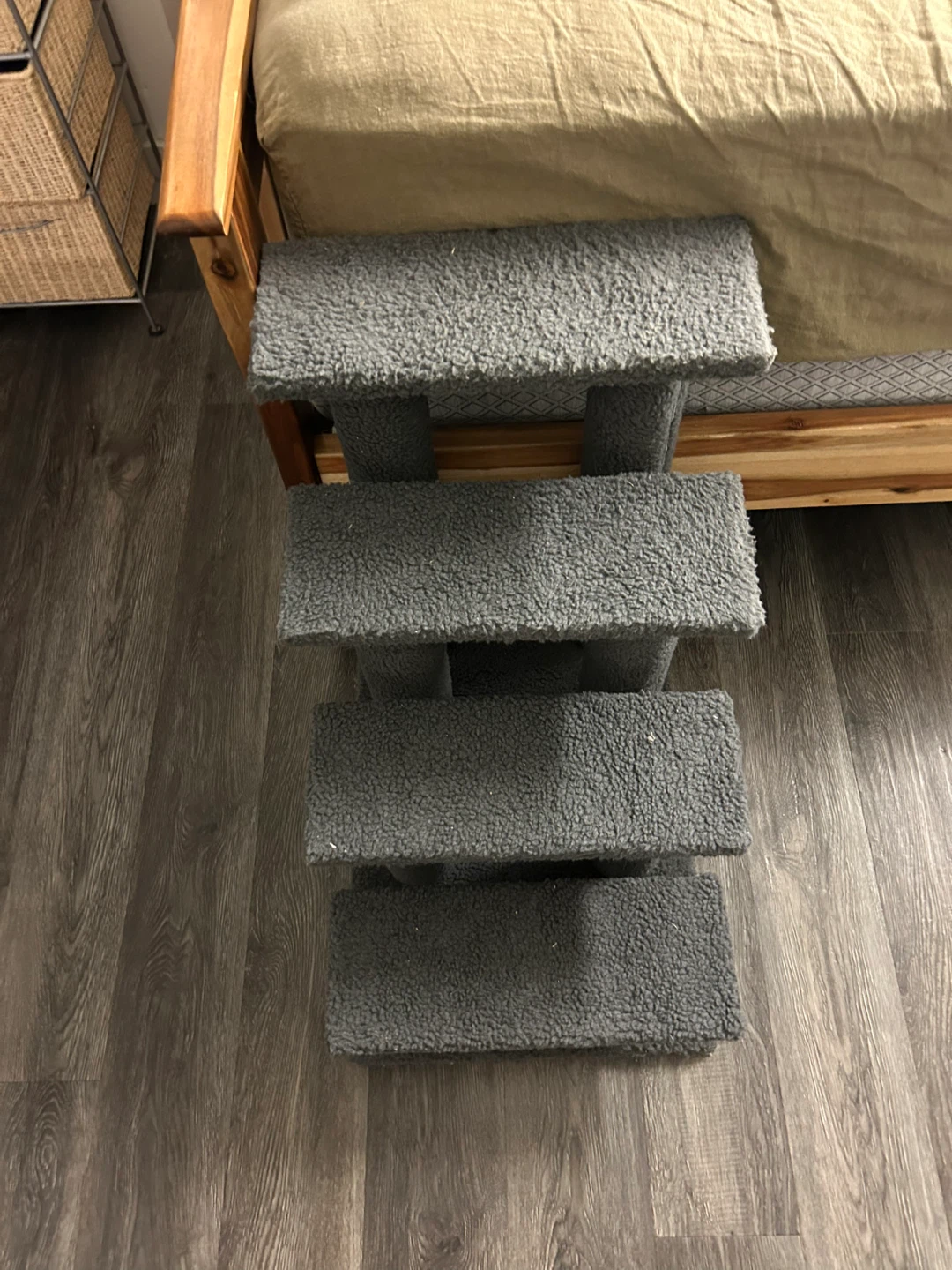 Pet stairs- brand new