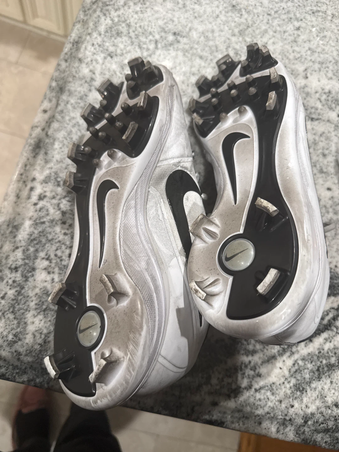 Nike Baseball Cleats, Size 11 - photo 3