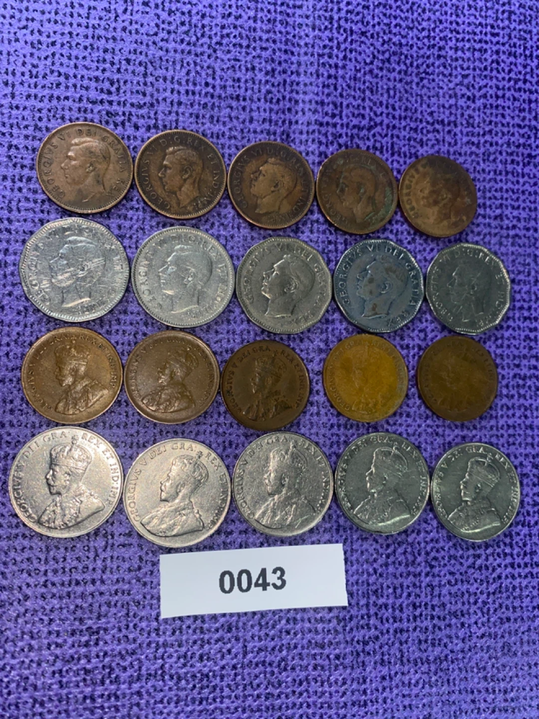 20 pieces Vintage Canadian Coins - photo 3
