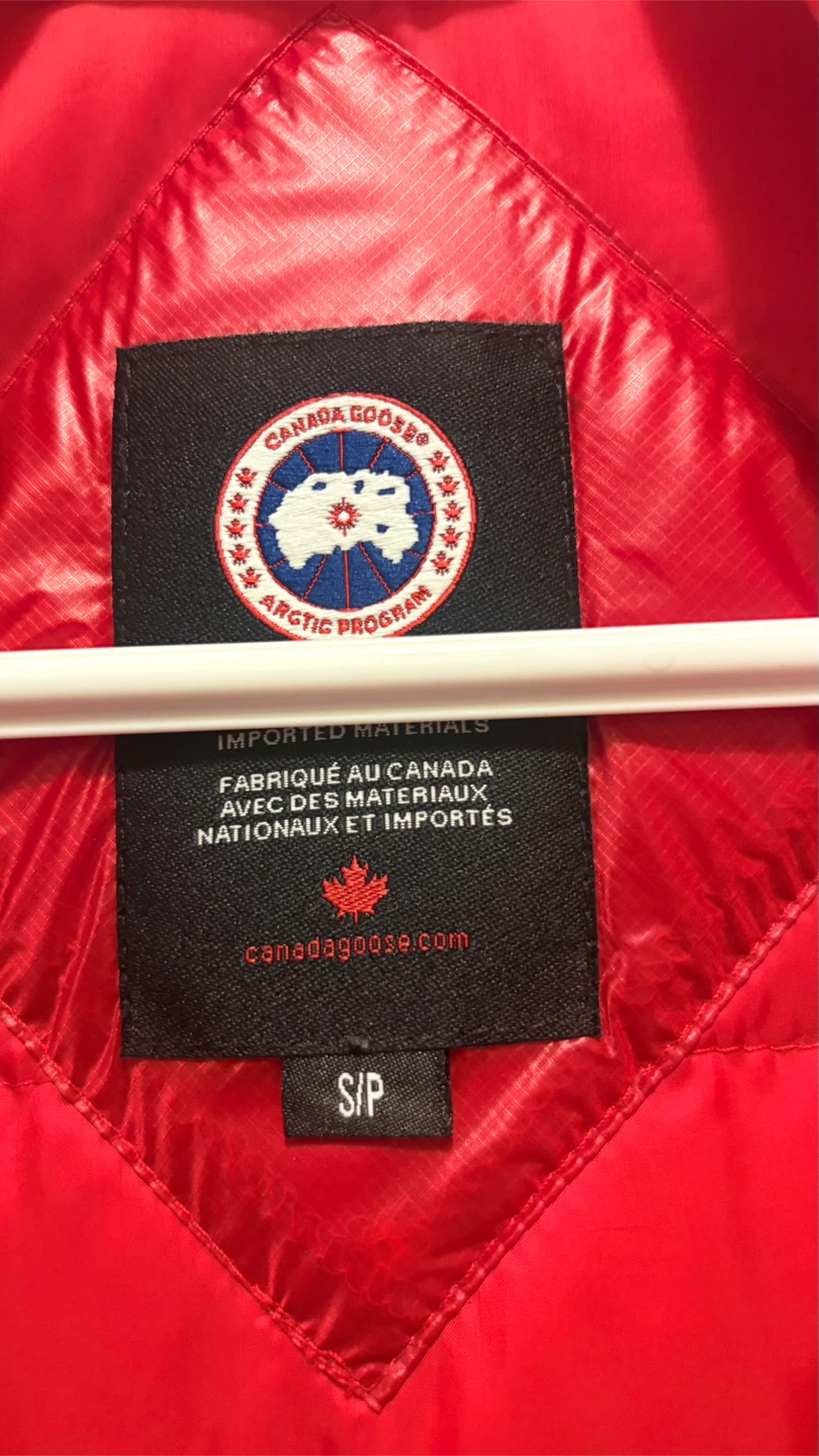 New Canada Goose Red Down Jacket - Size S/P - photo 3