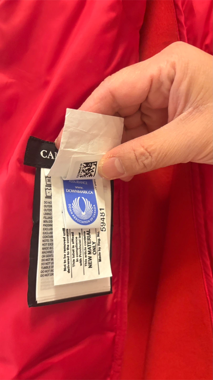 New Canada Goose Red Down Jacket - Size S/P - photo 4