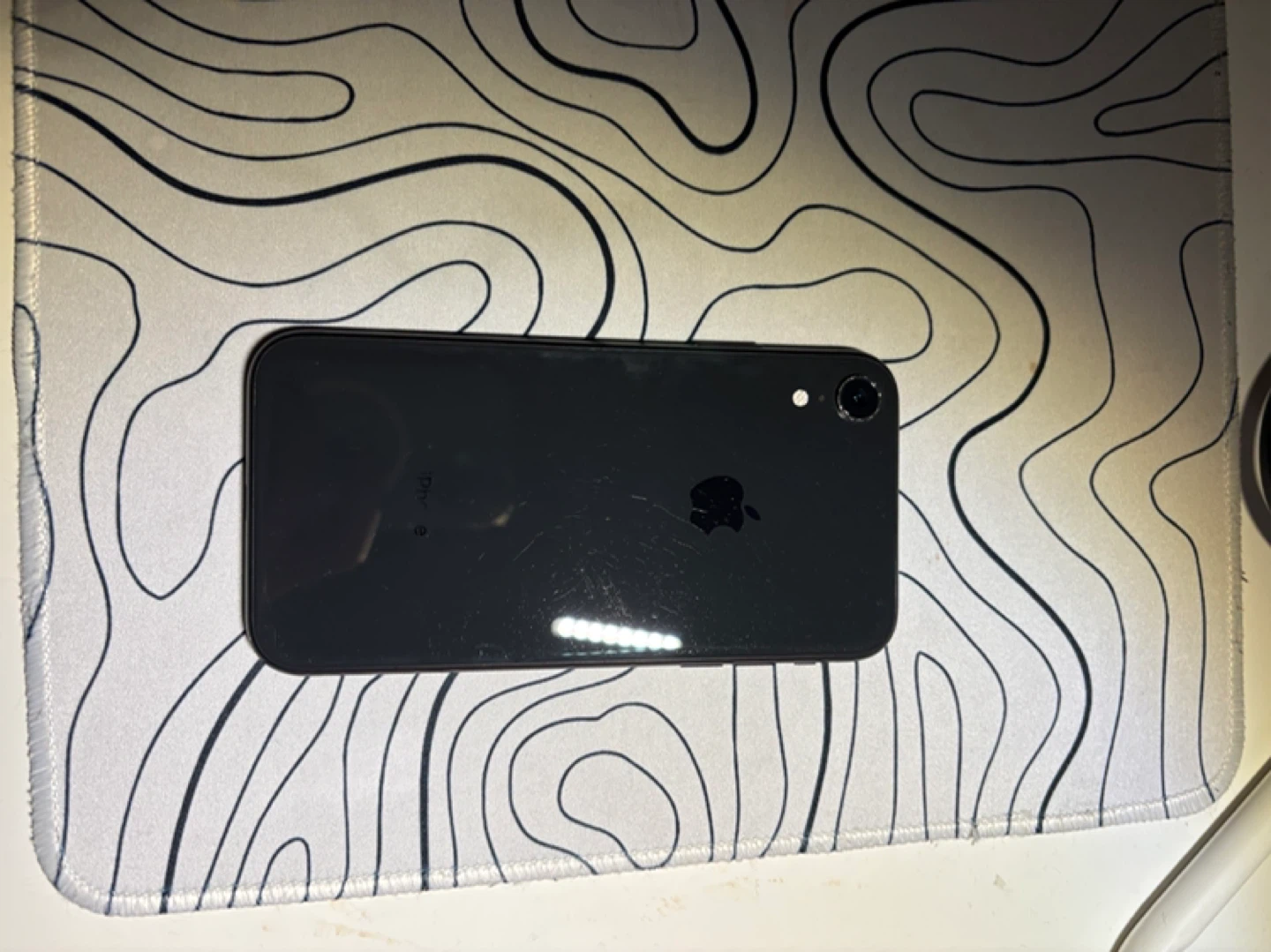 iPhone XR - Black - photo 2