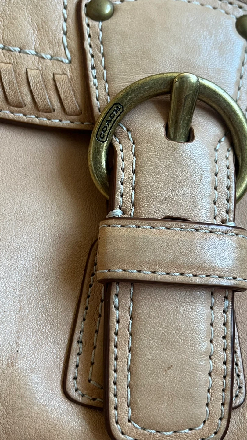 Coach Leather Shoulder Bag - photo 4