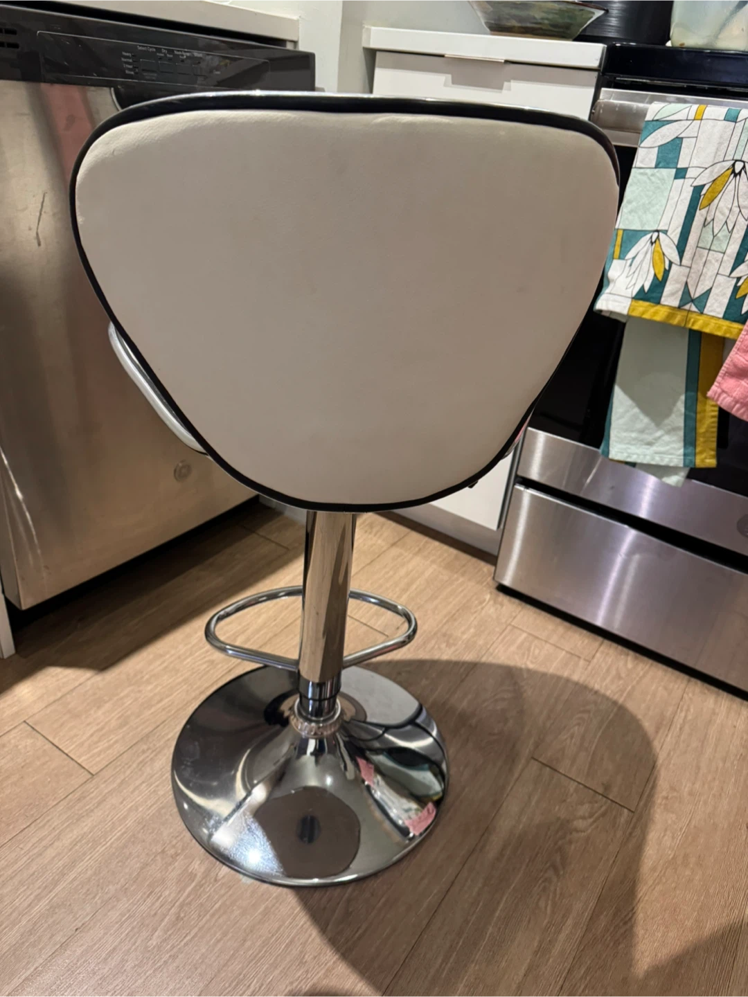 White Bar Stool with Chrome Base - photo 4