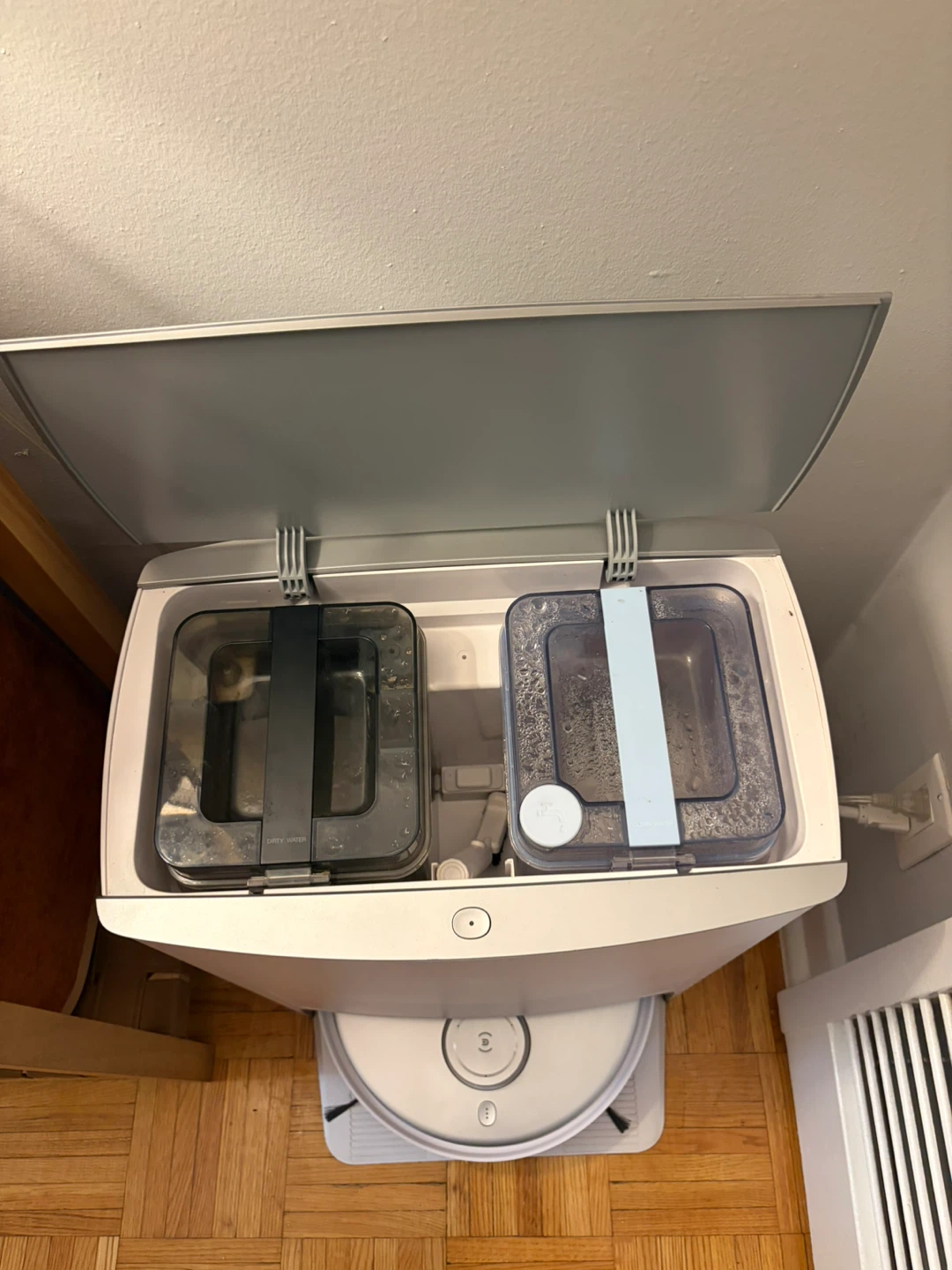 Ecovacs Deebot T20 Omni Robot Vacuum - photo 2