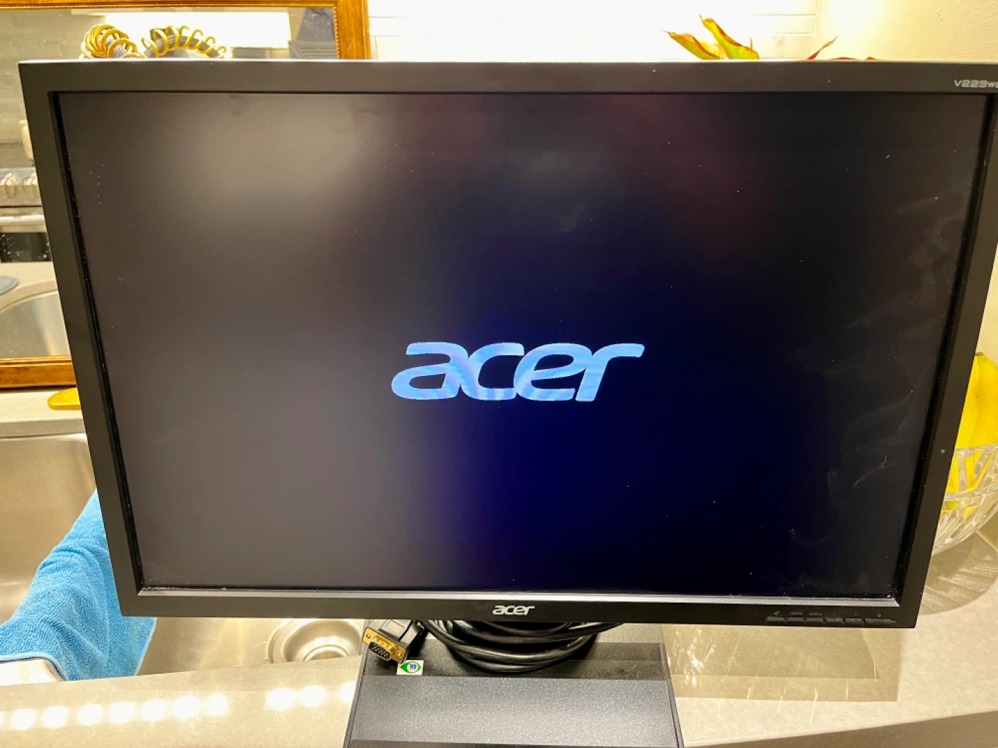 Acer V223WL 22 inch LCD Monitor