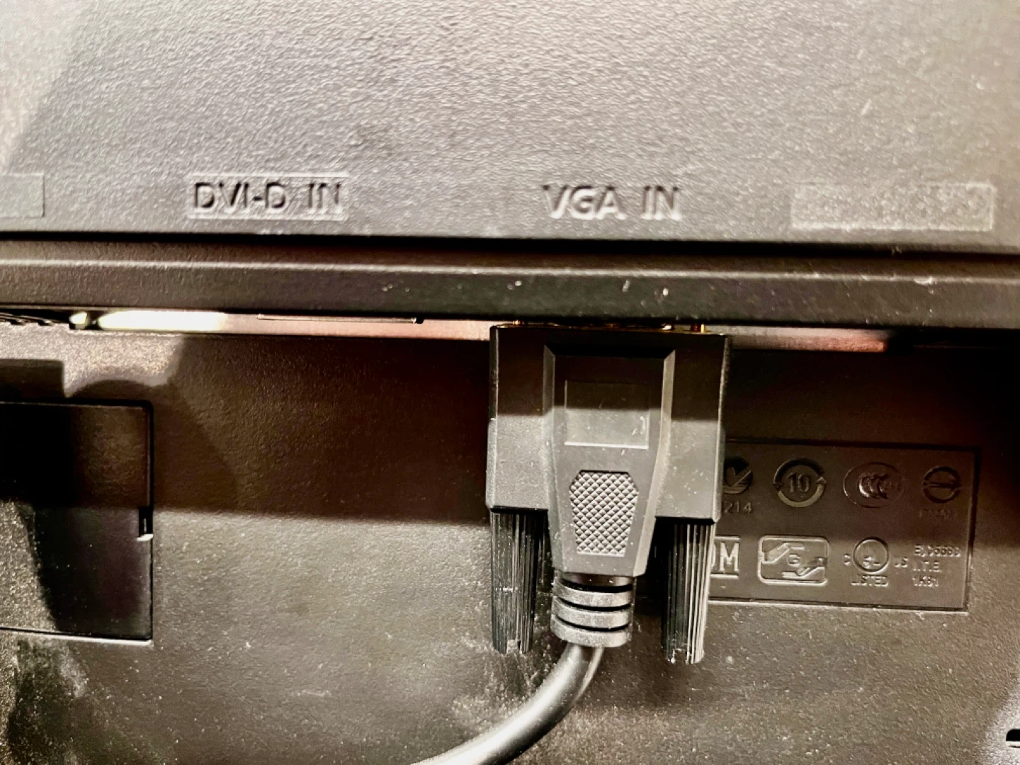 Acer V223WL 22 inch LCD Monitor - photo 4