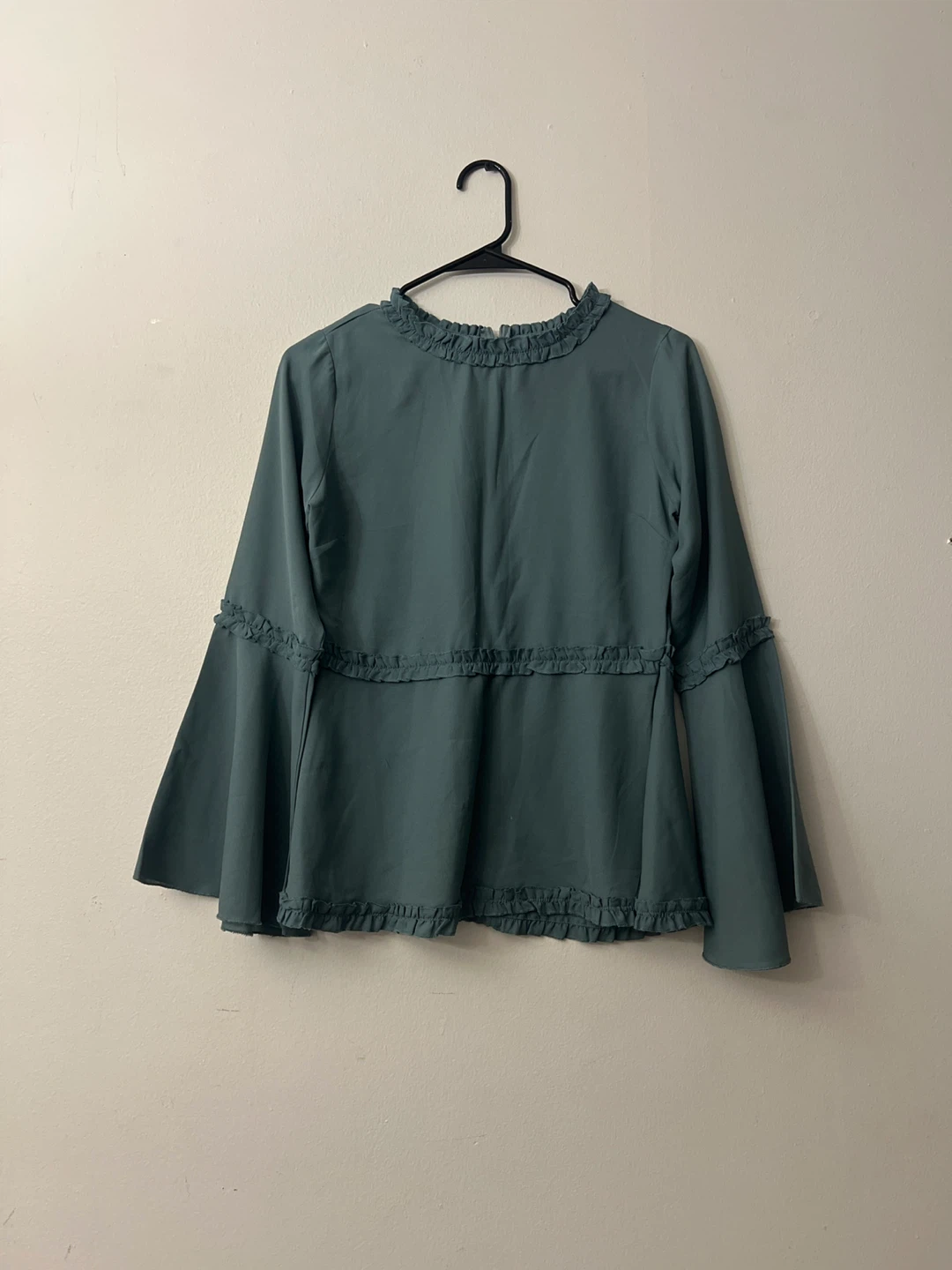 Green Long Sleeve Ruffle Blouse