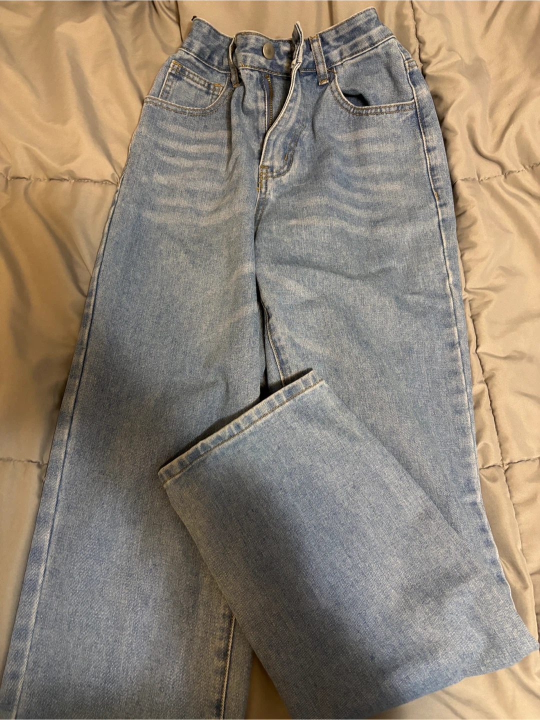 BRAND NEW Light Wash Denim Jeans
