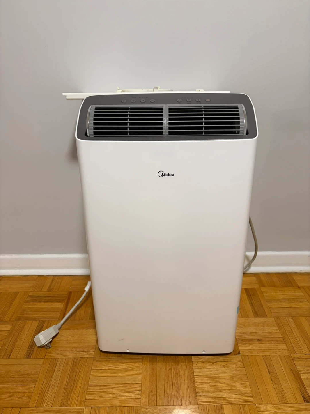 Midea Portable Air Conditioner 14000 btu