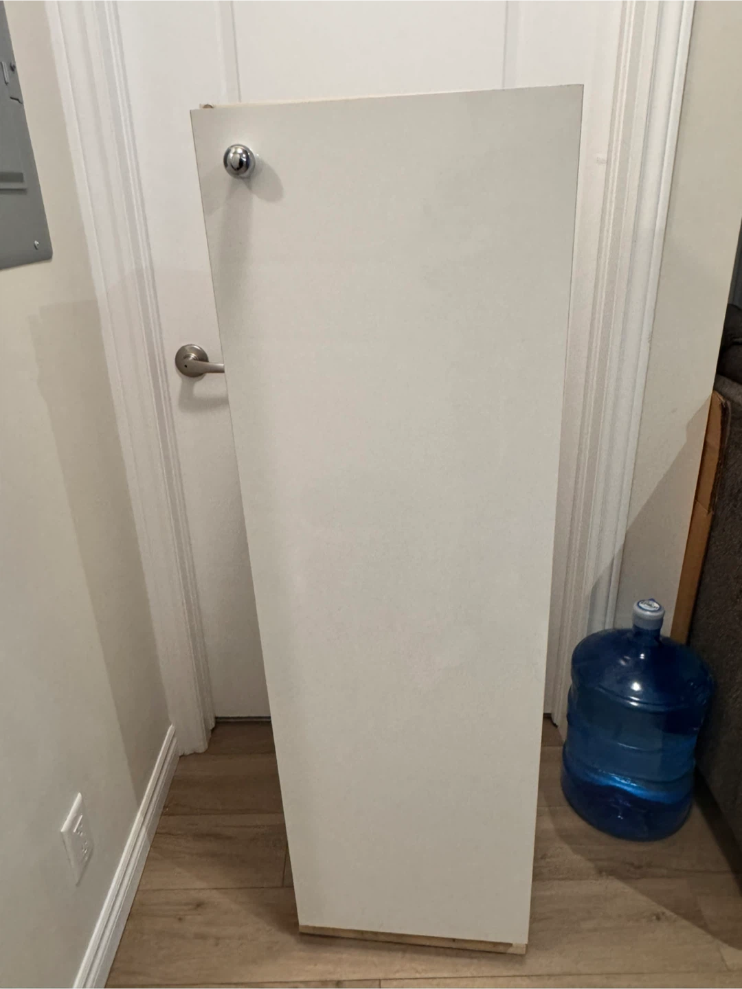 White Cabinet/Shelf - photo 2