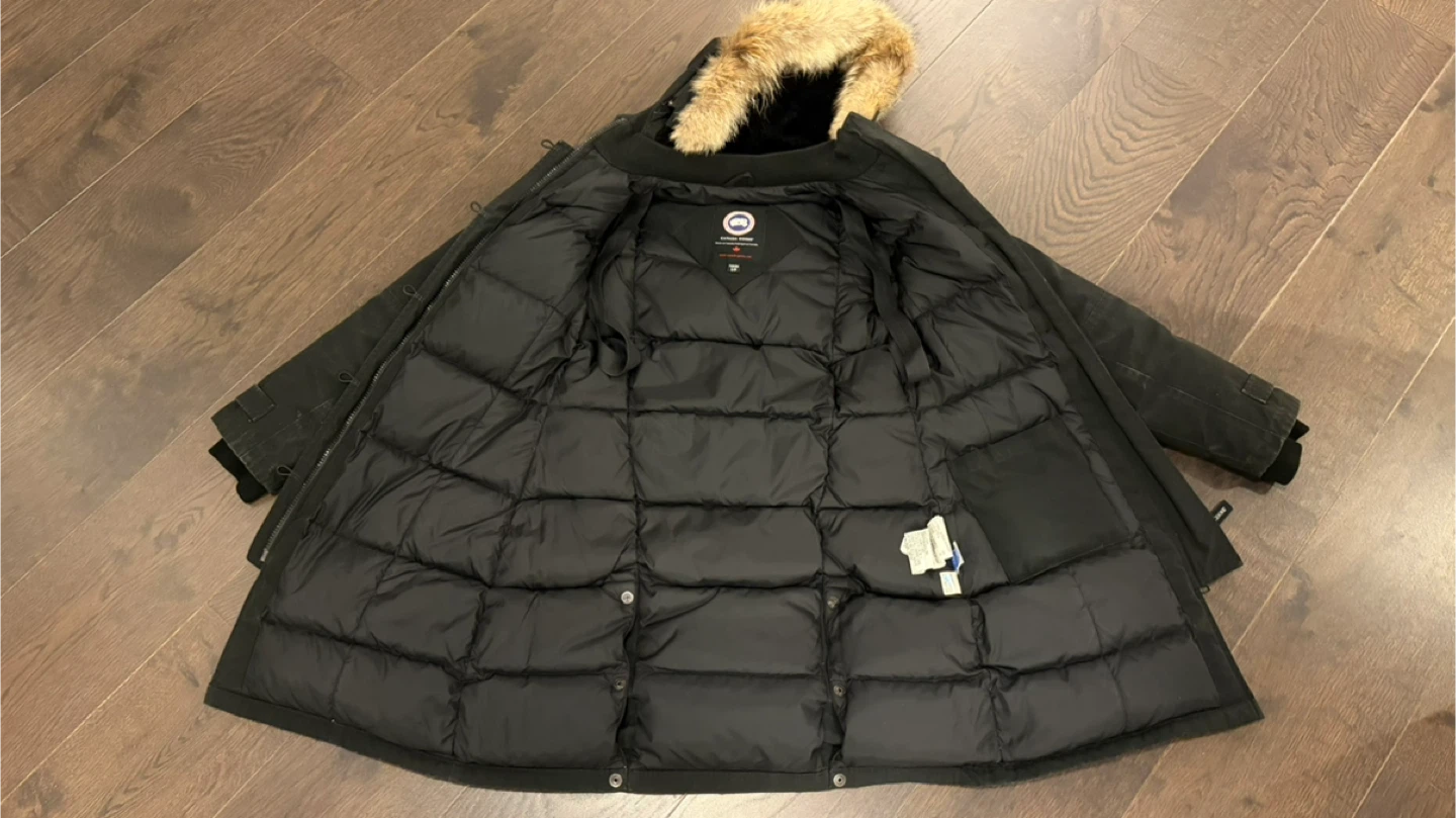Canada Goose Parka - Size S, mid length - photo 3