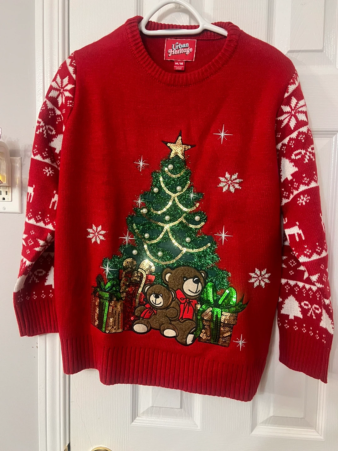Urban Heritage Christmas Sweater - M