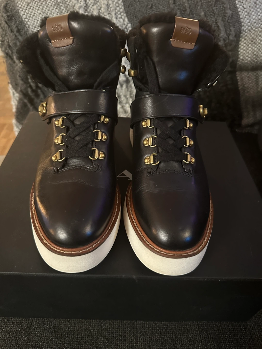 Coach Urban Hiker boots size 9.5 - photo 2