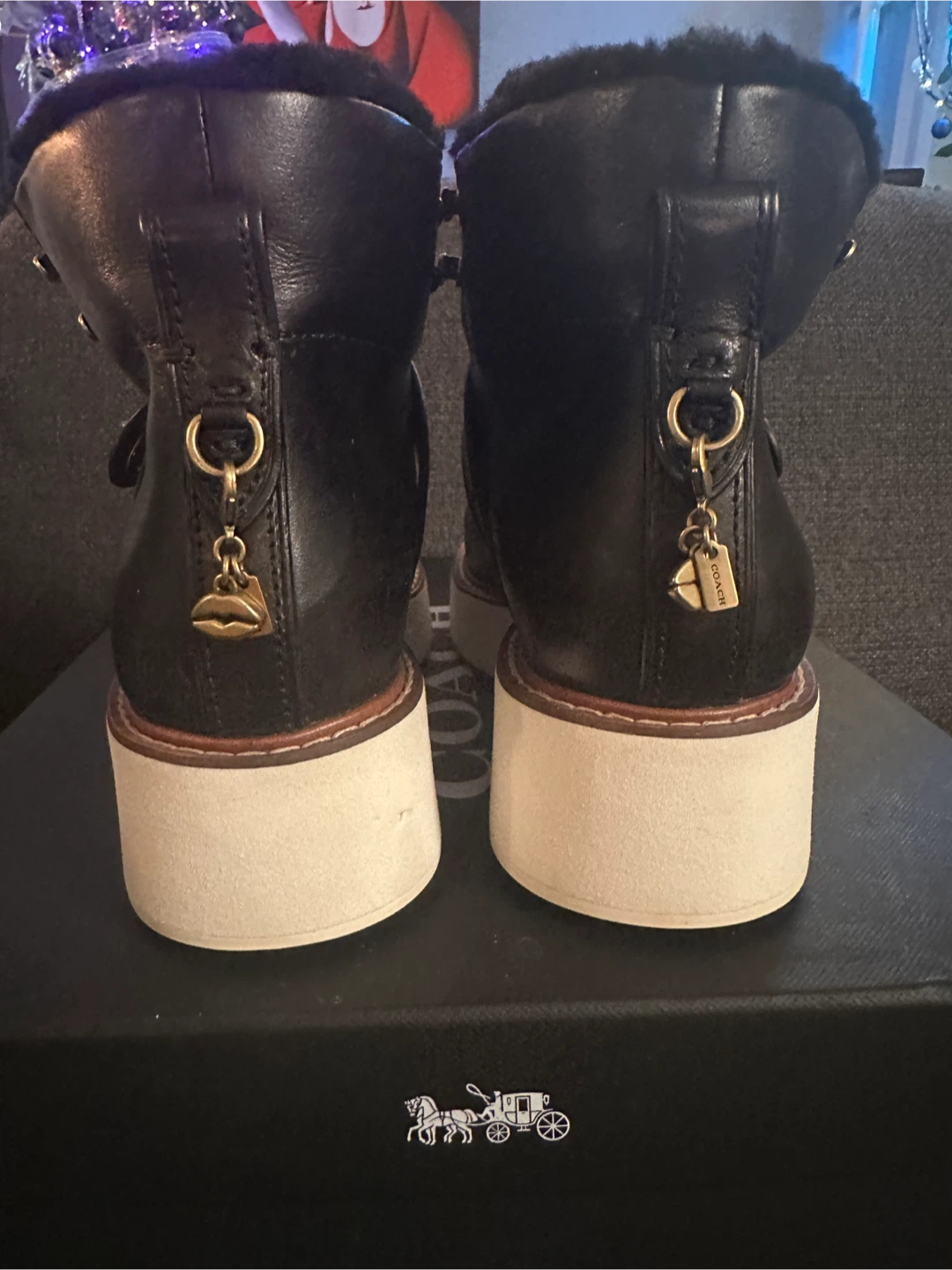 Coach Urban Hiker boots size 9.5 - photo 4