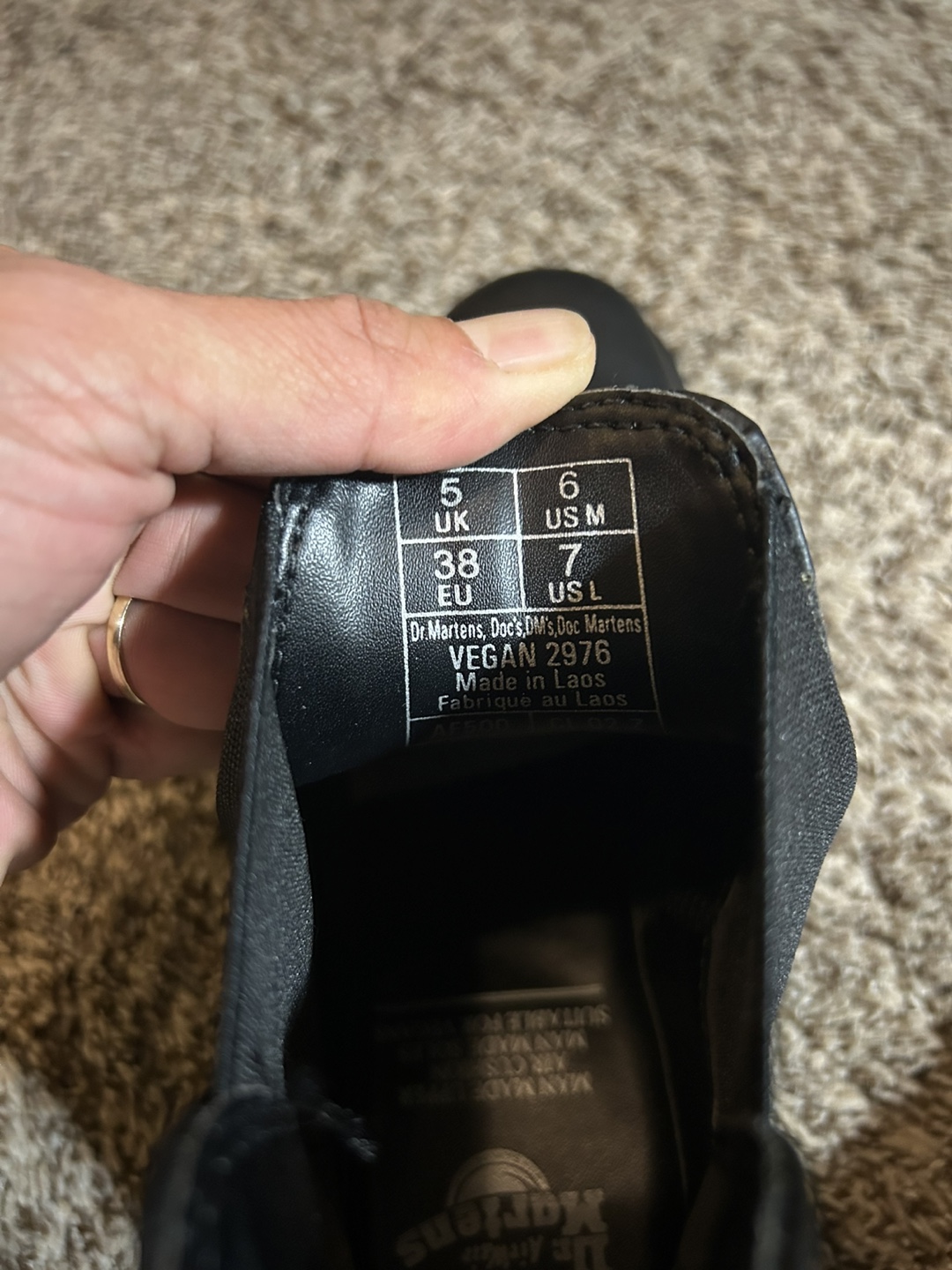 Dr. Martens Vegan 2976 Chelsea Boots - US Size 7 - photo 3