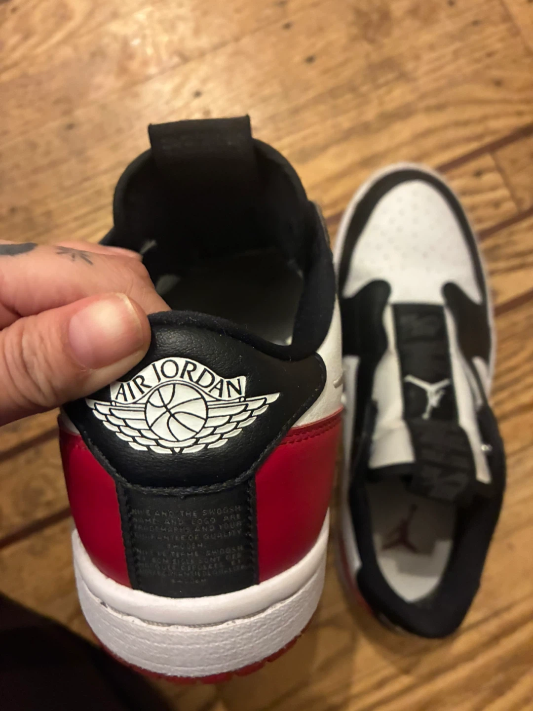 Air Jordan 1 Low Slip 'Black Toe' - Women's US 9 - photo 2