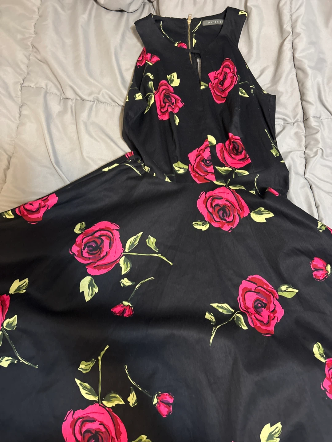 Suzy Shier Black Floral Dress