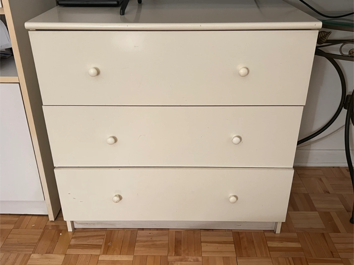 Off-White 3-Drawer Dresser - photo 2
