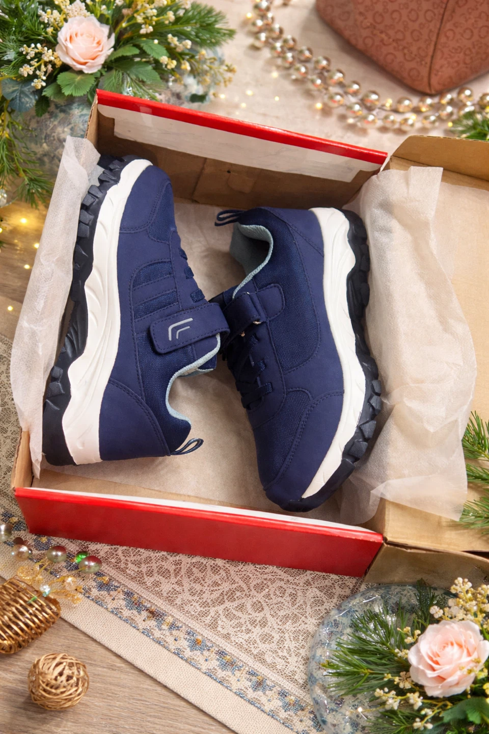 New design Unisex Sneakers — Size 8 US (EU 40,41,43) - photo 3