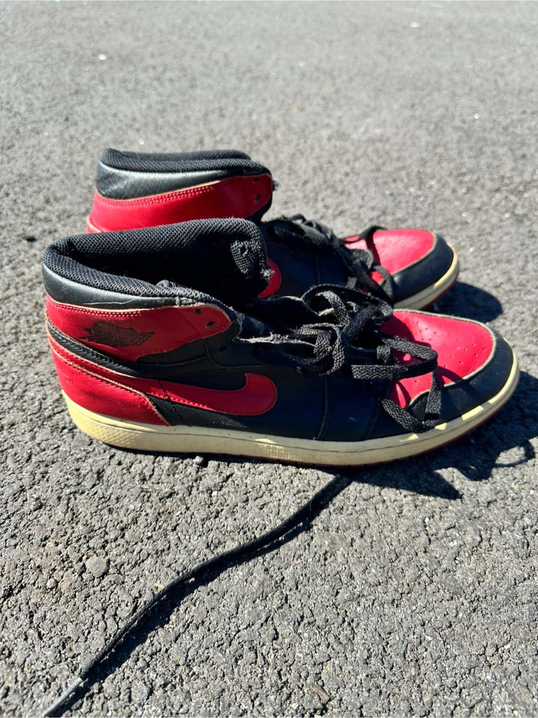 Nike Air Jordan 1 Retro High Black/Red, Size 11 - photo 3