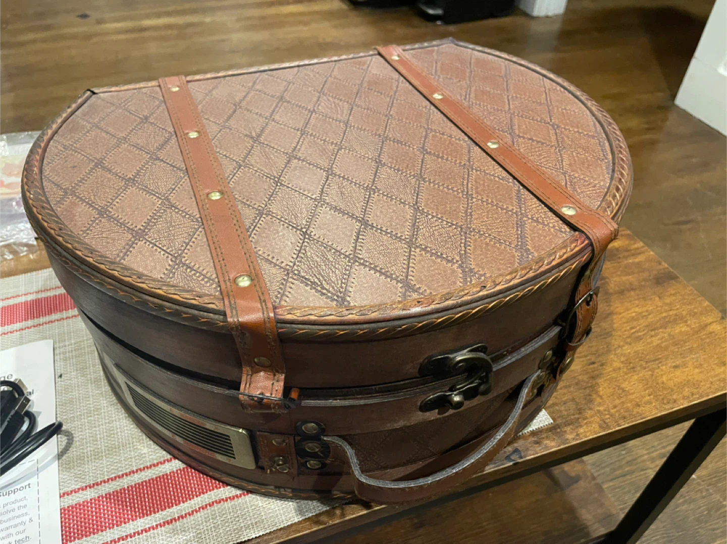 ClearClick Vintage Suitcase Turntable - photo 2