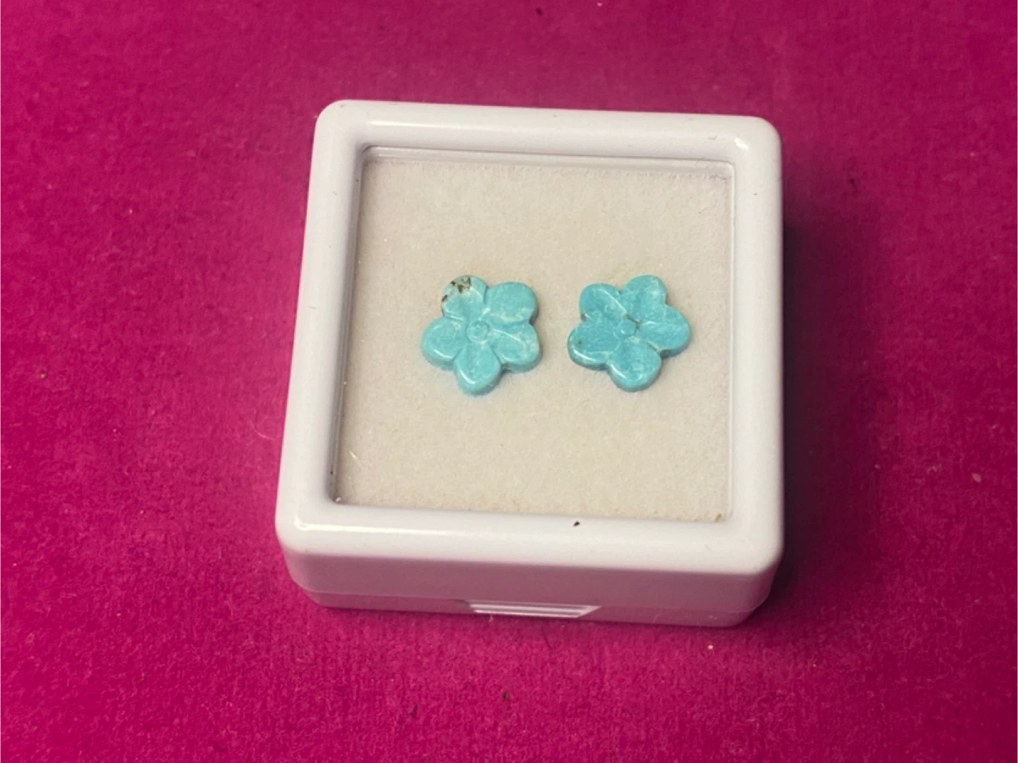 Turquoise flower cabochons