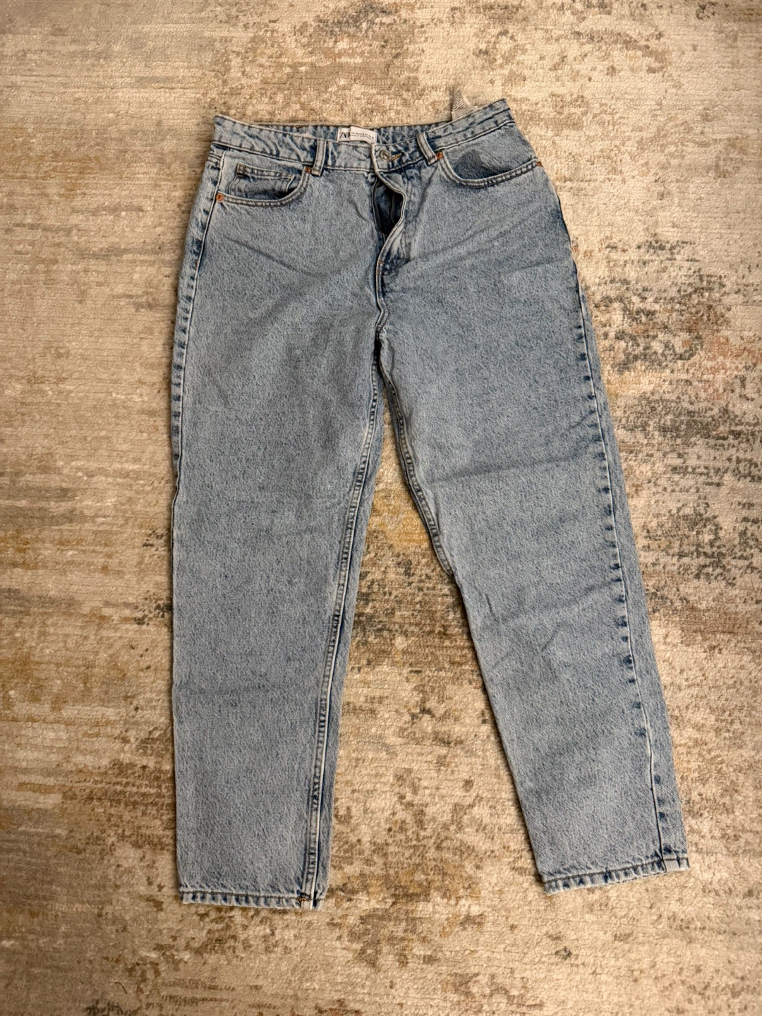 Zara Mom Fit Jeans - Size 40 (US 8)