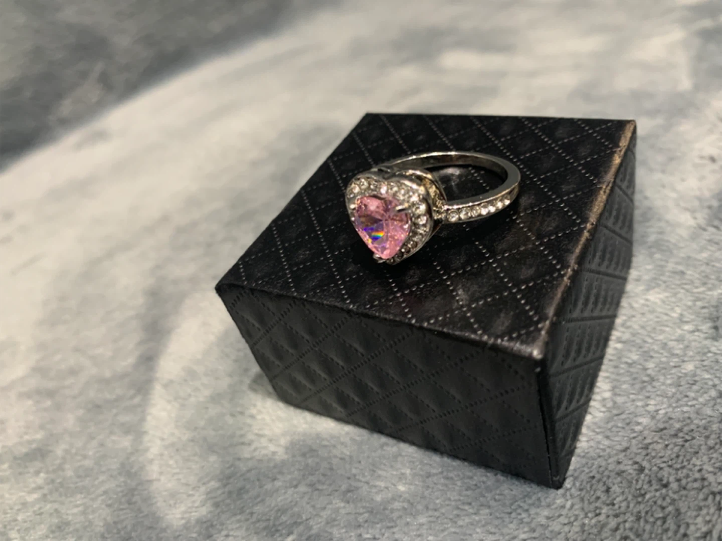 Silver Heart-Shaped Silver  Pink Stone Ring Size 9 - photo 2