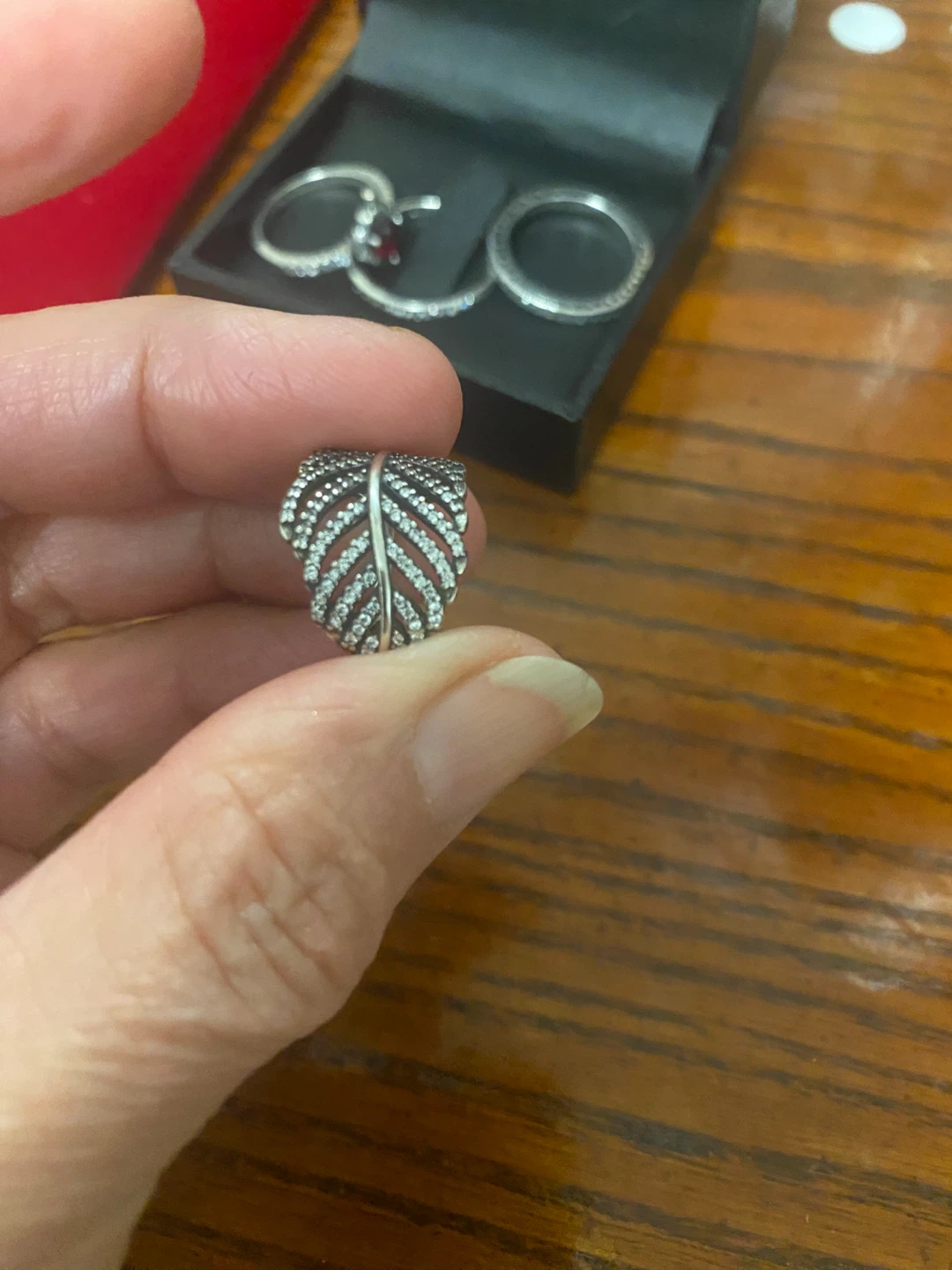 Pandora Silver Sparkling Feather Ring - photo 2