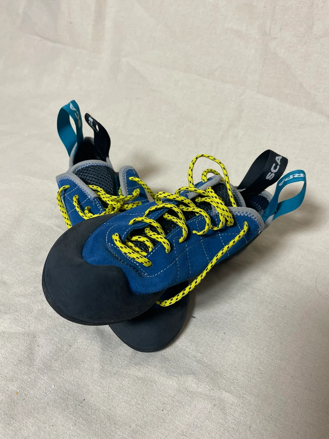 Scarpa Helix Climbing Shoes - US Women's 8.5/ Men’s 8 1/2 - photo 3