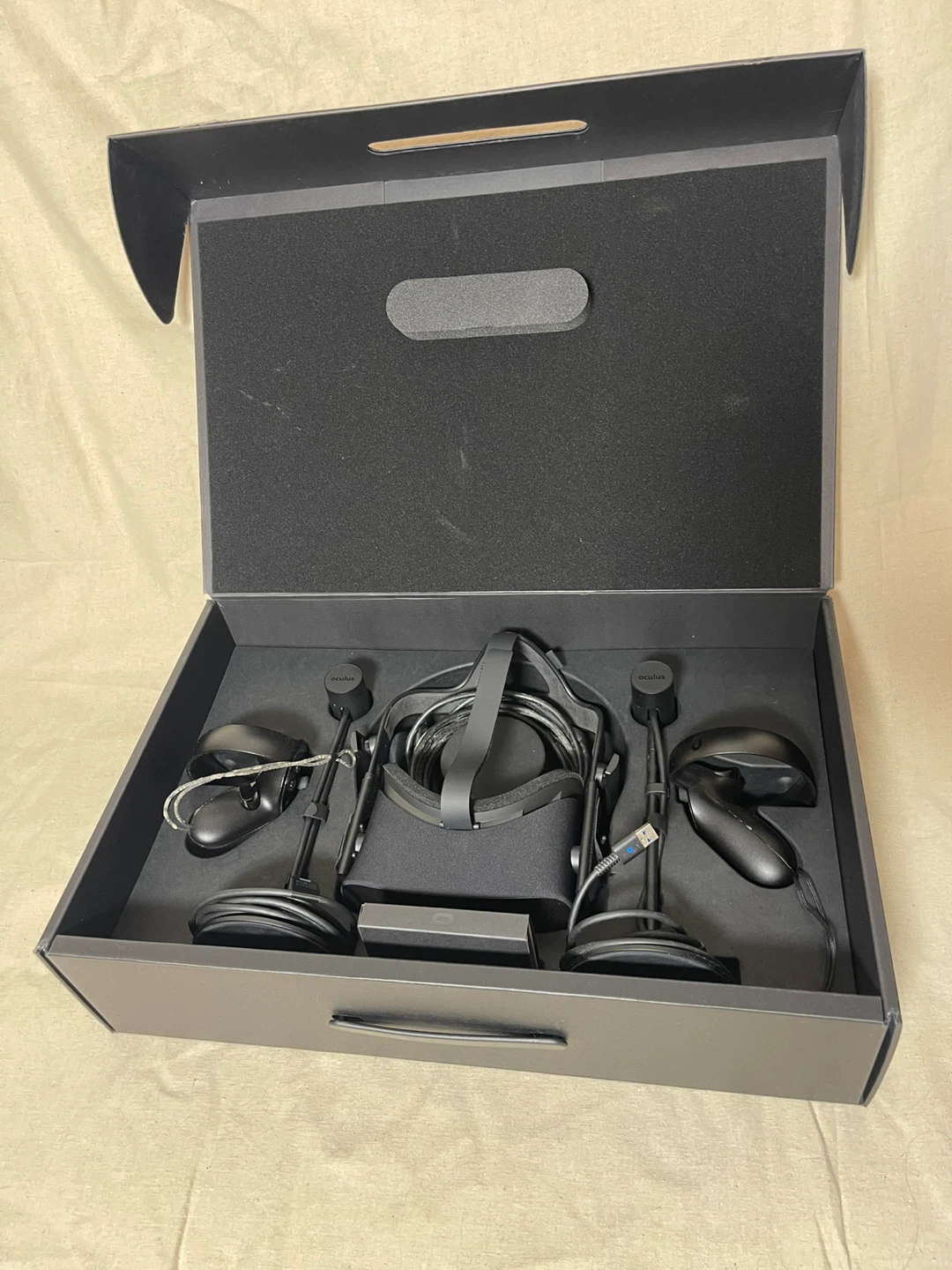 Oculus Rift S VR Headset with Controllers - Black - photo 4