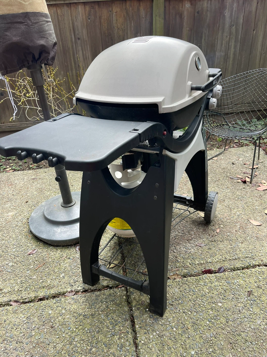 Weber Q 3200 Series Portable Gas Grill - photo 2
