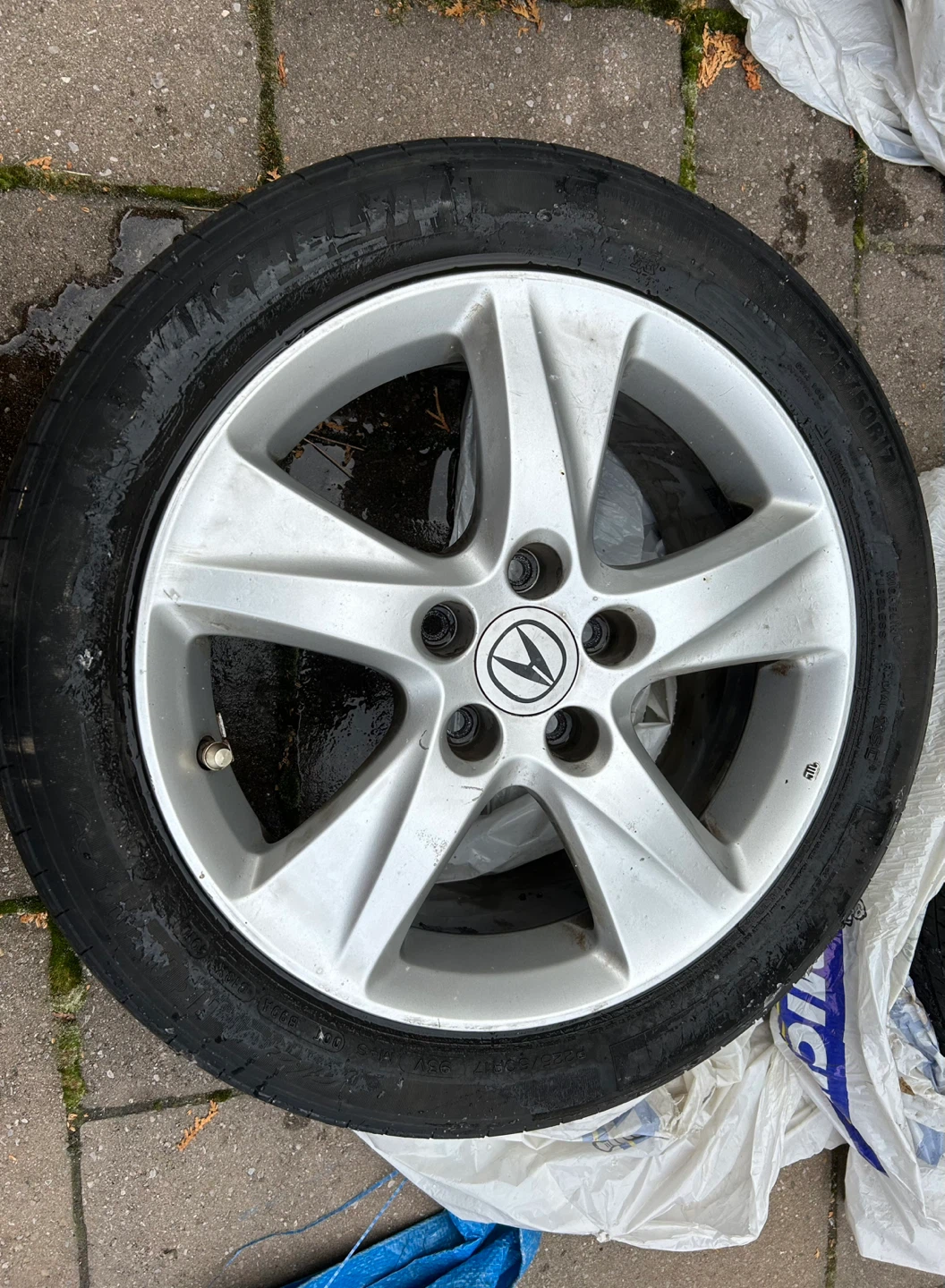 Acura Alloy Rims & Tires - 225/50R17 Michelin - photo 5