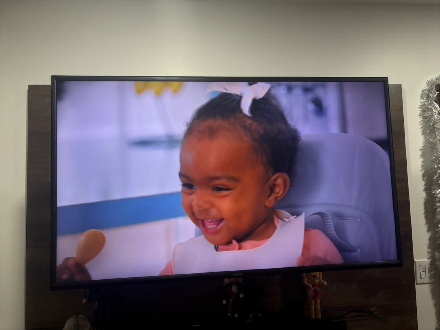 Vizio V555-H11 55" Class Smart TV