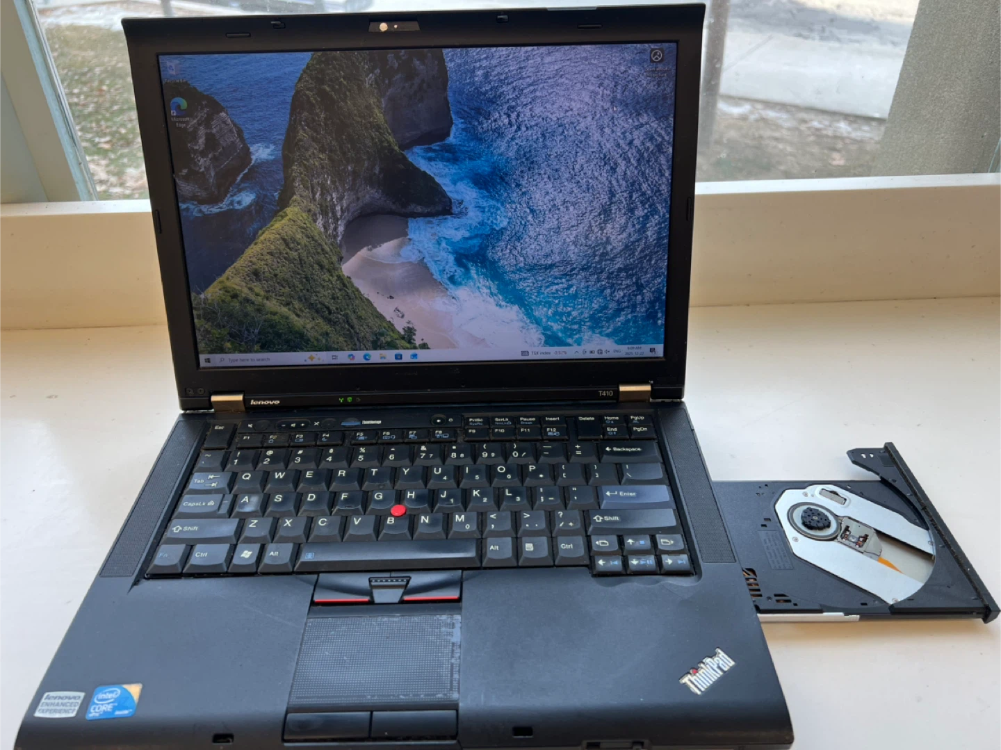 Lenovo ThinkPad T61 Laptop - photo 2