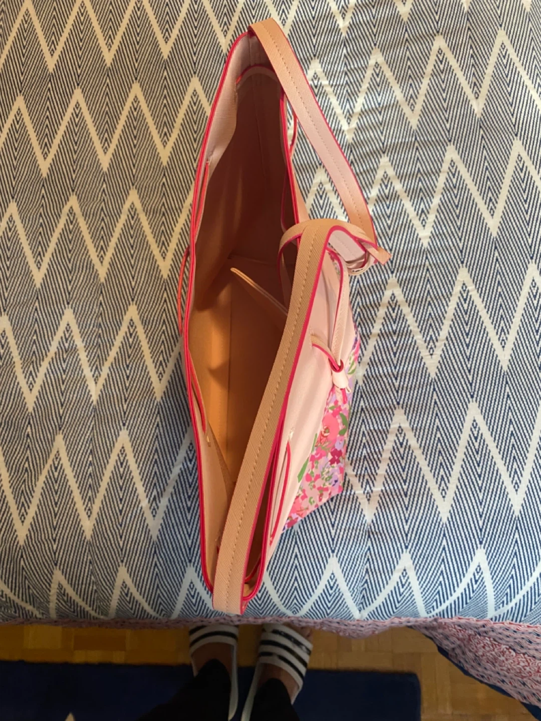 Pink Floral Bucket Bag - photo 4
