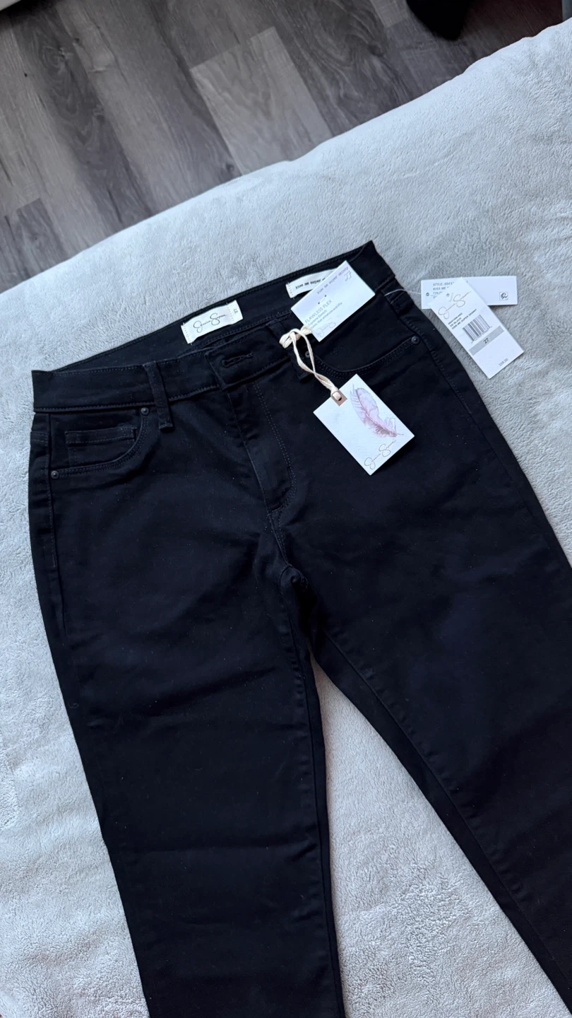 New Jessica Simpson Flawless Flex Jeans - Size 27