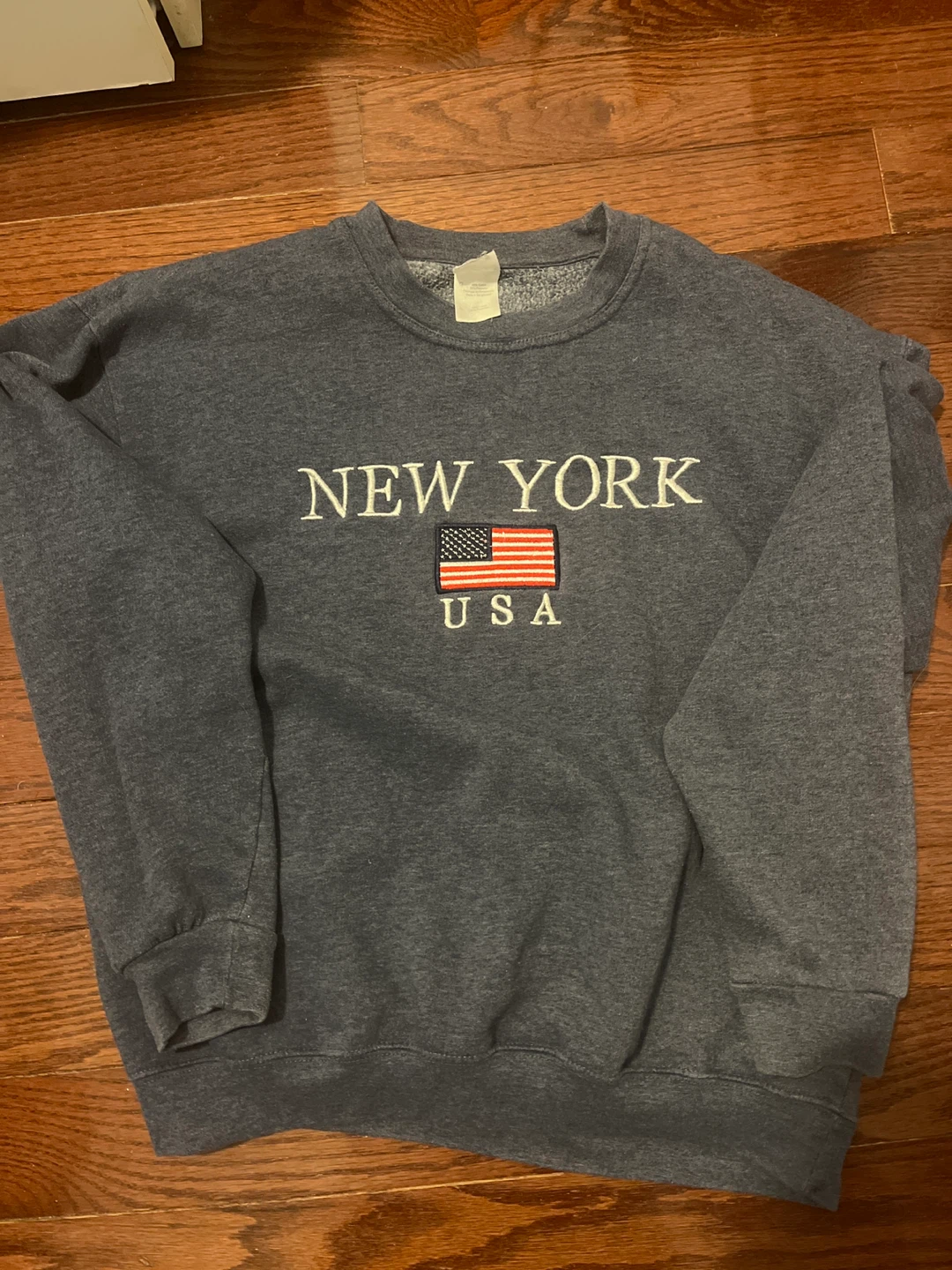 New York USA Sweatshirt - Gildan - Grey