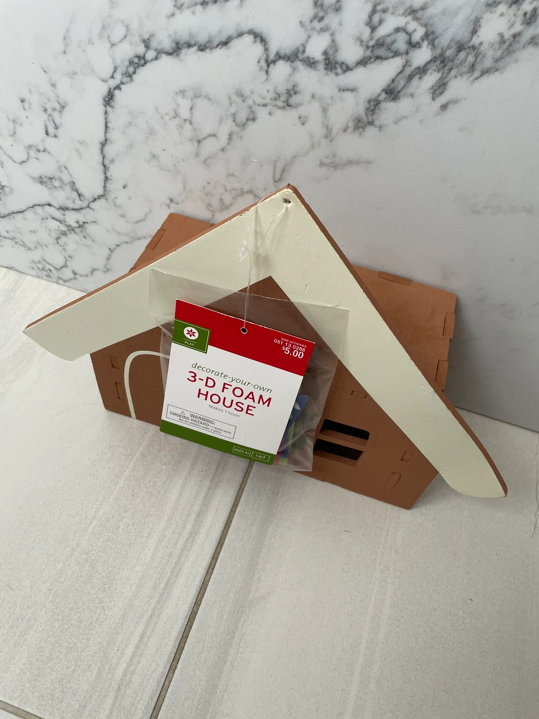 #gifting New 3-D Foam House Kit