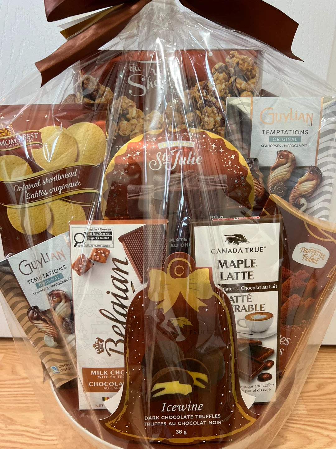 Chocolate & Sweets Gift Basket - photo 2
