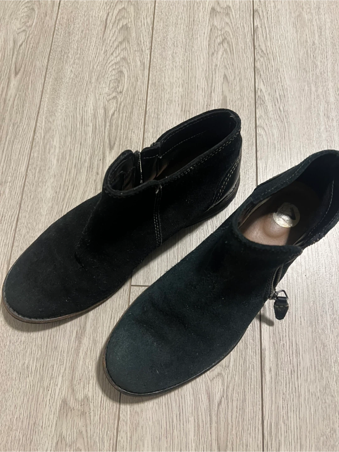 Clarks Women's Black Suede Ankle Boots - Size 7 - photo 2