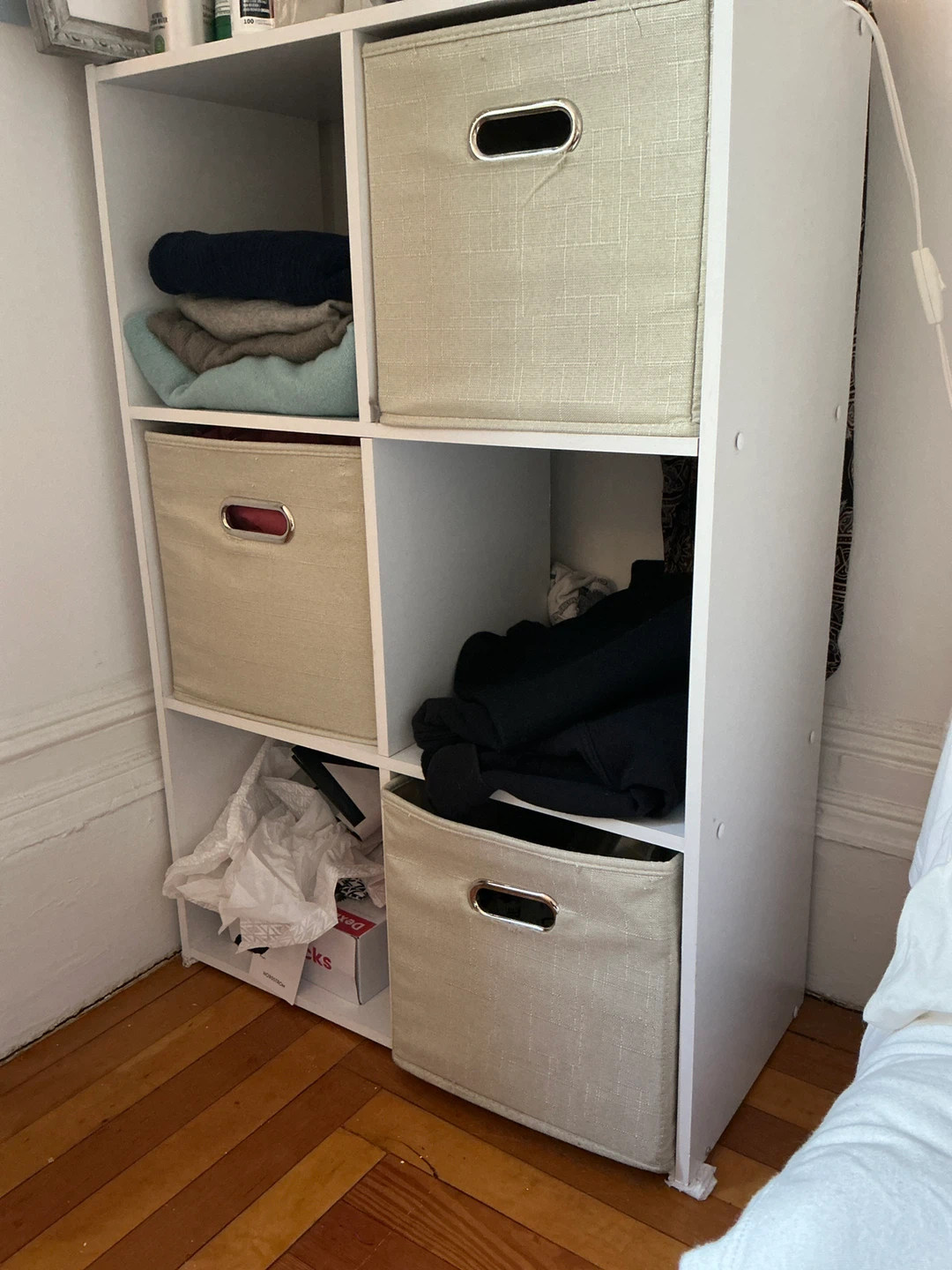 White Storage Shelf with 6 Fabric Bins - photo 2